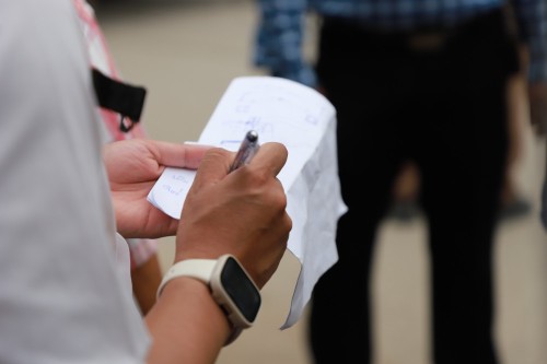 ทน.แม่สอด ลงพื้นที่ตรวจสอบถนนประสาทวิถี เพื่อดำเนินการปรับปรุงแก้ไข ลาดยางแอสฟัลท์ติก