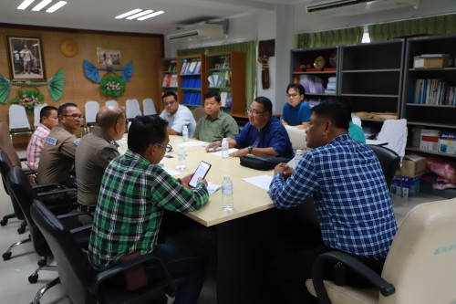 ทน.แม่สอด ร่วมกับสถานีตำรวจภูธรแม่สอด จังหวัดตาก ประชุมหารือการแก้ไขปัญหาการใช้รถจักรยานไฟฟ้า ในเขตพื้นที่เทศบาลนครแม่สอด