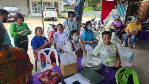 ทน.แม่สอด เข้าร่วมการจัดกิจกรรมนันทนาการและการประชุมผู้สูงอายุชุมชนปู่แดง ประจำเดือน มิถุนายน 2568