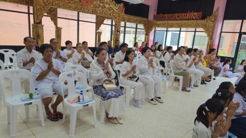ทน.แม่สอด เข้าร่วมการจัดกิจกรรมหล่อเทียนจำนำพรรษา โรงเรียนเทศบาลวัดดอนแก้ว ประจำปีการศึกษา 2568