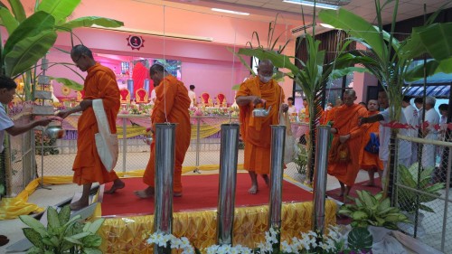 ทน.แม่สอด เข้าร่วมการจัดกิจกรรมหล่อเทียนจำนำพรรษา โรงเรียนเทศบาลวัดดอนแก้ว ประจำปีการศึกษา 2568