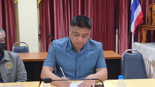 เทศบาลนครแม่สอด ประชุมมอบนโยบายแนวทางการทำงานให้แก่ กองการศึกษา และ กองยุทธศาสตร์และงบประมาณ