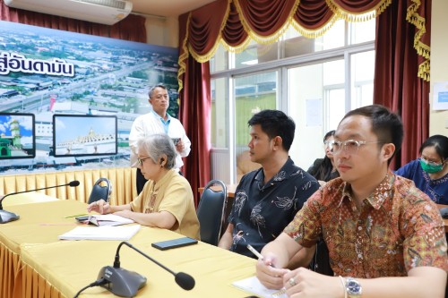 เทศบาลนครแม่สอด ประชุมมอบนโยบายแนวทางการทำงานให้แก่ กองการศึกษา และ กองยุทธศาสตร์และงบประมาณ