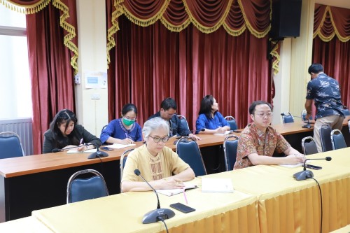 เทศบาลนครแม่สอด ประชุมมอบนโยบายแนวทางการทำงานให้แก่ กองการศึกษา และ กองยุทธศาสตร์และงบประมาณ