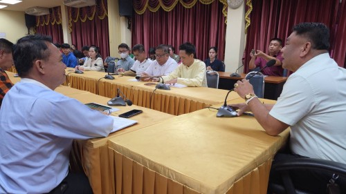 เทศบาลนครแม่สอด ประชุมมอบนโยบายแนวทางการทำงานให้แก่ กองช่าง