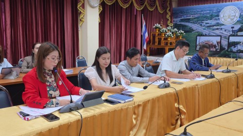 ทน.แม่สอด เข้าร่วมการประชุมคณะกรรมการกลั่นกรองผู้ยื่นคำร้องต่อคณะกรรมการช่วยเหลือประชาชนขององค์กรปกครองส่วนท้องถิ่น เทศบาลนครแม่สอด