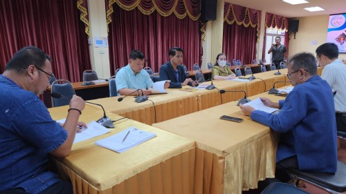 ทน.แม่สอด เข้าร่วมการประชุมคณะกรรมการกลั่นกรองผู้ยื่นคำร้องต่อคณะกรรมการช่วยเหลือประชาชนขององค์กรปกครองส่วนท้องถิ่น เทศบาลนครแม่สอด
