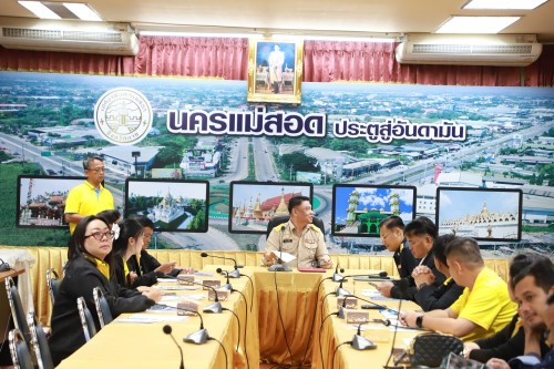 เทศบาลนครแม่สอด เข้าร่วมโครงการฝึกอบรมให้ความรู้ เรื่อง การพัฒนาศักยภาพคณะกรรมการศูนย์ยุติธรรรมชุมชน ประจำปีงบประมาณ 2568 โดยสำนักงานยุติธรรมจังหวัดตาก
