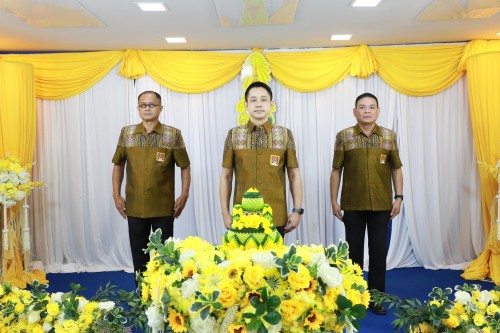 ทน.แม่สอด จัดให้มีการบันทึกเทปถวายพระพรชัยมงคล เนื่องในโอกาส มหามงคลที่พระบาทสมเด็จพระเจ้าอยู่หัว ทรงเจริญพระชนมพรรษา 73 พรรษา