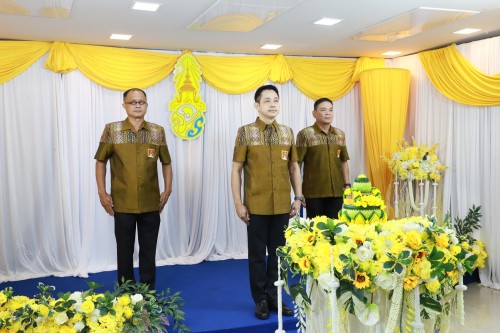 ทน.แม่สอด จัดให้มีการบันทึกเทปถวายพระพรชัยมงคล เนื่องในโอกาส มหามงคลที่พระบาทสมเด็จพระเจ้าอยู่หัว ทรงเจริญพระชนมพรรษา 73 พรรษา