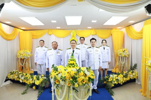 ทน.แม่สอด จัดให้มีการบันทึกเทปถวายพระพรชัยมงคลเนื่องในโอกาส มหามงคลที่พระบาทสมเด็จพระเจ้าอยู่หัวทรงเจริญพระชนมพรรษา 73 พรรษา