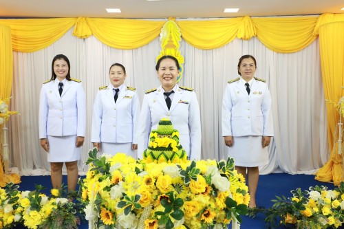 ทน.แม่สอด จัดให้มีการบันทึกเทปถวายพระพรชัยมงคลเนื่องในโอกาส มหามงคลที่พระบาทสมเด็จพระเจ้าอยู่หัวทรงเจริญพระชนมพรรษา 73 พรรษา