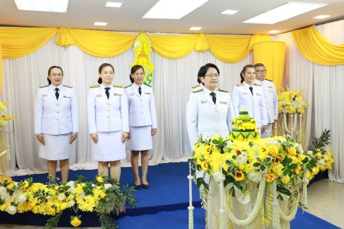 ทน.แม่สอด จัดให้มีการบันทึกเทปถวายพระพรชัยมงคลเนื่องในโอกาส มหามงคลที่พระบาทสมเด็จพระเจ้าอยู่หัวทรงเจริญพระชนมพรรษา 73 พรรษา