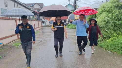 เทศบาลนครแม่สอด ลงพื้นที่เฝ้าระวังอุทกภัยจากพายุวิภา ในเขตพื้นที่เทศบาลนครแม่สอด