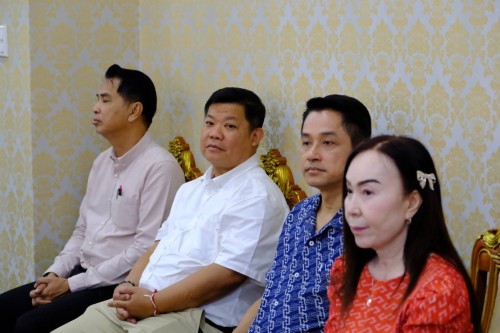 ทน.แม่สอด ร่วมพิธีเปิดการฝึกอบรม \"โครงการส่งเสริมสุขภาพผู้สูงอายุ สร้างจิตใจ ร่างกายแข็งแรง\" รุ่นที่ 3 และโครงการพัฒนาศักยภาพผู้สูงอายุเทศบาลนครแม่สอด