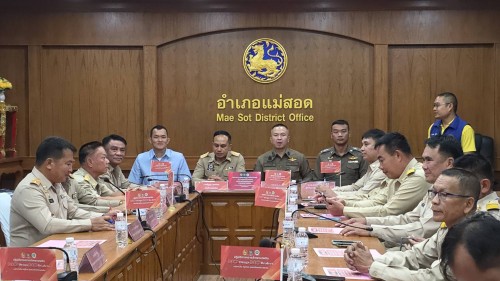 ทน.แม่สอด เข้าร่วมพิธีลงนามประกาศปฏิญญา รวมพลัง ยับยั้งปัญหายาเสพติด NO Drugs NO Dealers ผนึกกำลัง หมู่บ้าน ชุมชนปลอดยาเสพติด อำเภอแม่สอด จังหวัดตาก