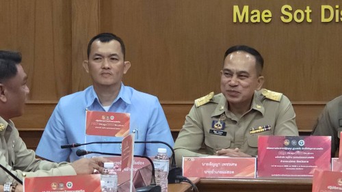 ทน.แม่สอด เข้าร่วมพิธีลงนามประกาศปฏิญญา รวมพลัง ยับยั้งปัญหายาเสพติด NO Drugs NO Dealers ผนึกกำลัง หมู่บ้าน ชุมชนปลอดยาเสพติด อำเภอแม่สอด จังหวัดตาก