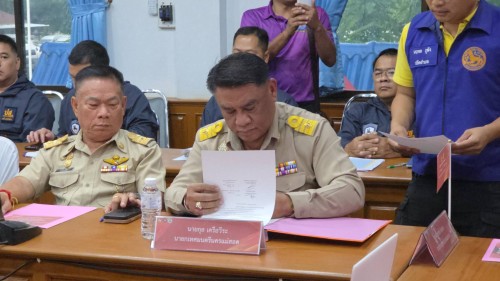ทน.แม่สอด เข้าร่วมพิธีลงนามประกาศปฏิญญา รวมพลัง ยับยั้งปัญหายาเสพติด NO Drugs NO Dealers ผนึกกำลัง หมู่บ้าน ชุมชนปลอดยาเสพติด อำเภอแม่สอด จังหวัดตาก