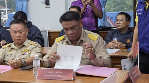 ทน.แม่สอด เข้าร่วมพิธีลงนามประกาศปฏิญญา รวมพลัง ยับยั้งปัญหายาเสพติด NO Drugs NO Dealers ผนึกกำลัง หมู่บ้าน ชุมชนปลอดยาเสพติด อำเภอแม่สอด จังหวัดตาก