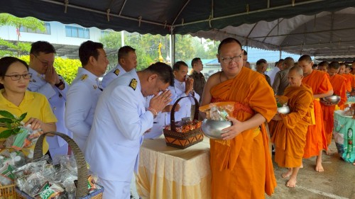 ทน.แม่สอด ร่วมพิธีเฉลิมพระเกียรติพระบาทสมเด็จพระเจ้าอยู่หัว เนื่องในโอกาสวันเฉลิมพระชนมพรรษา 28 กรกฎาคม 2568 