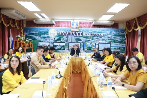 เทศบาลนครแม่สอด จัดประชุมหัวหน้าส่วนราชการ ประจำเดือน กรกฎาคม พ.ศ.2568