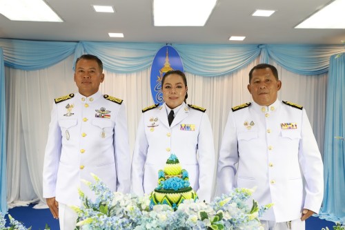 นายกเทศมนตรี พร้อมคณะผู้บริหาร เข้าร่วมการบันทึกเทปถวายพระพรชัยมงคล สมเด็จพระนางเจ้าสิริกิติ์ พระบรมราชินีนาถ พระบรมราชชนนีพันปีหลวง ทรงเจริญพระชนมพรรษา 93 พรรษา