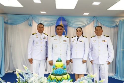 นายกเทศมนตรี พร้อมคณะผู้บริหาร เข้าร่วมการบันทึกเทปถวายพระพรชัยมงคล สมเด็จพระนางเจ้าสิริกิติ์ พระบรมราชินีนาถ พระบรมราชชนนีพันปีหลวง ทรงเจริญพระชนมพรรษา 93 พรรษา