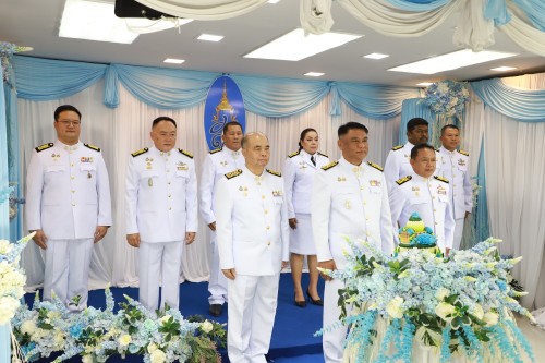 นายกเทศมนตรี พร้อมคณะผู้บริหาร เข้าร่วมการบันทึกเทปถวายพระพรชัยมงคล สมเด็จพระนางเจ้าสิริกิติ์ พระบรมราชินีนาถ พระบรมราชชนนีพันปีหลวง ทรงเจริญพระชนมพรรษา 93 พรรษา