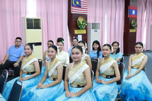 เทศบาลนครแม่สอด จัดงานวันแม่แห่งชาติ ประจำปี 2568