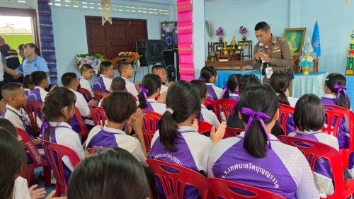 ทน.แม่สอด ร่วมพิธีเปิดโครงการอบรมให้ความรู้  การป้องกันแก้ไขปัญหายาเสพติดในชุมชนร่วมแรง