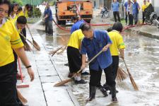 เทศบาลนครแม่สอด จัด big cleaning day ป้องกันและควบคุมโรคมือ เท้า ปาก 