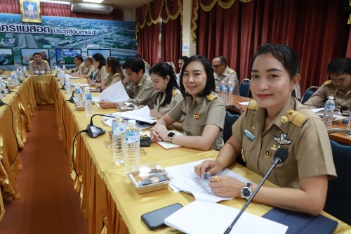 เทศบาลนครแม่สอด จัดประชุมหัวหน้าส่วนราชการ ประจำเดือนสิงหาคม พ.ศ.2568