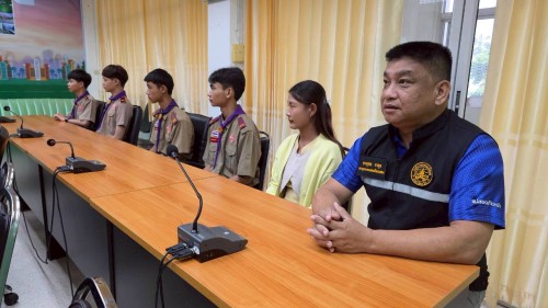 ทน.แม่สอด ร่วมให้การต้อนรับและแสดงความยินดีกับคณะครูและนักเรียนโรงเรียนเทศบาลวัดบุญญาวาส