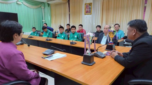 ทน.แม่สอด ร่วมให้การต้อนรับและแสดงความยินดีกับคณะครูและนักเรียนโรงเรียนเทศบาลวัดบุญญาวาส
