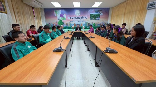 ทน.แม่สอด ร่วมให้การต้อนรับและแสดงความยินดีกับคณะครูและนักเรียนโรงเรียนเทศบาลวัดบุญญาวาส