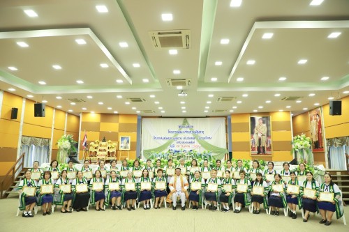 ทน.แม่สอด จัดพิธีมอบวุฒิบัตร \"โครงการส่งเสริมสุขภาพผู้สูงอายุ สร้างจิตสดใส ร่างกายแข็งแรง“ และ \"โครงการพัฒนาศักยภาพผู้สูงอายุเทศบาลนครแม่สอด\"