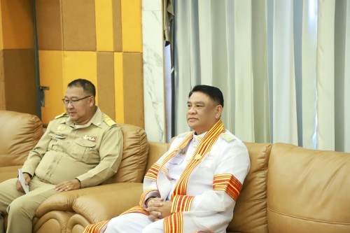 ทน.แม่สอด จัดพิธีมอบวุฒิบัตร \"โครงการส่งเสริมสุขภาพผู้สูงอายุ สร้างจิตสดใส ร่างกายแข็งแรง“ และ \"โครงการพัฒนาศักยภาพผู้สูงอายุเทศบาลนครแม่สอด\"