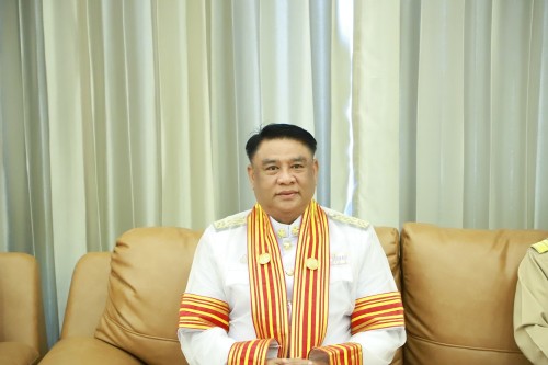 ทน.แม่สอด จัดพิธีมอบวุฒิบัตร \"โครงการส่งเสริมสุขภาพผู้สูงอายุ สร้างจิตสดใส ร่างกายแข็งแรง“ และ \"โครงการพัฒนาศักยภาพผู้สูงอายุเทศบาลนครแม่สอด\"