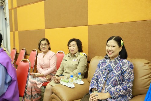 ทน.แม่สอด จัดพิธีมอบวุฒิบัตร \"โครงการส่งเสริมสุขภาพผู้สูงอายุ สร้างจิตสดใส ร่างกายแข็งแรง“ และ \"โครงการพัฒนาศักยภาพผู้สูงอายุเทศบาลนครแม่สอด\"