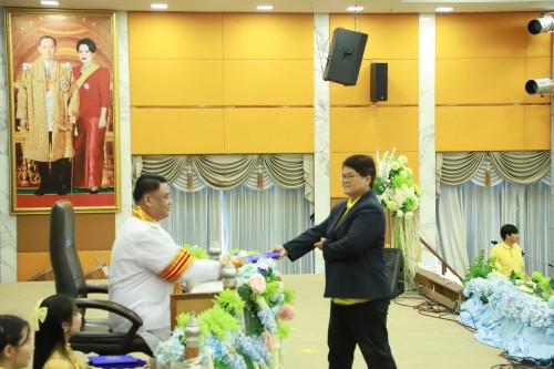 ทน.แม่สอด จัดพิธีมอบวุฒิบัตร \"โครงการส่งเสริมสุขภาพผู้สูงอายุ สร้างจิตสดใส ร่างกายแข็งแรง“ และ \"โครงการพัฒนาศักยภาพผู้สูงอายุเทศบาลนครแม่สอด\"