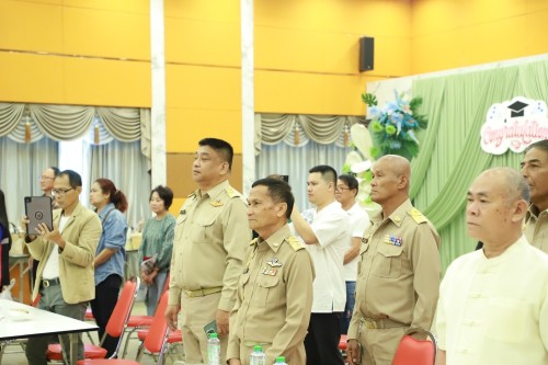 ทน.แม่สอด จัดพิธีมอบวุฒิบัตร \"โครงการส่งเสริมสุขภาพผู้สูงอายุ สร้างจิตสดใส ร่างกายแข็งแรง“ และ \"โครงการพัฒนาศักยภาพผู้สูงอายุเทศบาลนครแม่สอด\"