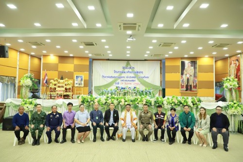 ทน.แม่สอด จัดพิธีมอบวุฒิบัตร \"โครงการส่งเสริมสุขภาพผู้สูงอายุ สร้างจิตสดใส ร่างกายแข็งแรง“ และ \"โครงการพัฒนาศักยภาพผู้สูงอายุเทศบาลนครแม่สอด\"