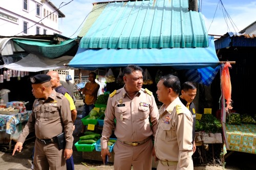 ทน.แม่สอด ร่วมกับ สถานีตำรวจภูธรแม่สอด ลงพื้นที่ตรวจความเรียบร้อยตลาดสดพาเจริญ