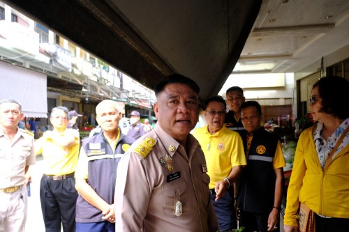 ทน.แม่สอด ร่วมกับ สถานีตำรวจภูธรแม่สอด ลงพื้นที่ตรวจความเรียบร้อยตลาดสดพาเจริญ