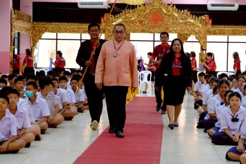 เทศบาลนครแม่สอด ร่วมงานแสดงมุทิตาจิต แด่ผู้เกษียณอายุราชการ (นายเจริญ รวมเขียน)