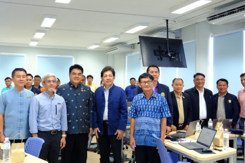 ทน.แม่สอด ร่วมโครงการอบรมเชิงปฏิบัติการในหัวข้อ \"การใช้ Generative AI พลิกกระบวนงานจังหวัดตากให้รวดเร็ว\"
