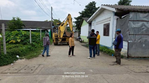 ทน.แม่สอด ร่วมกับ เรือนจำอำเภอแม่สอด ลงพื้นที่ขุดลอกท่อระบายน้ำ ในเขตพื้นที่เทศบาลนครแม่สอด