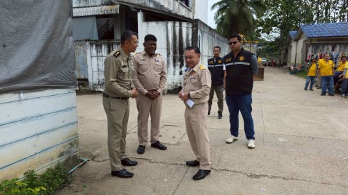 ทน.แม่สอด ร่วมกับ เรือนจำอำเภอแม่สอด ลงพื้นที่ขุดลอกท่อระบายน้ำ ในเขตพื้นที่เทศบาลนครแม่สอด