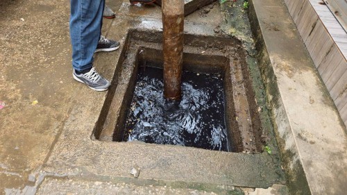 ทน.แม่สอด ร่วมกับ เรือนจำอำเภอแม่สอด ลงพื้นที่ขุดลอกท่อระบายน้ำ ในเขตพื้นที่เทศบาลนครแม่สอด