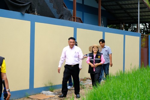 ทน.แม่สอด ร่วมกับ เรือนจำอำเภอแม่สอด ลงพื้นที่ขุดลอกท่อระบายน้ำ ในเขตพื้นที่เทศบาลนครแม่สอด